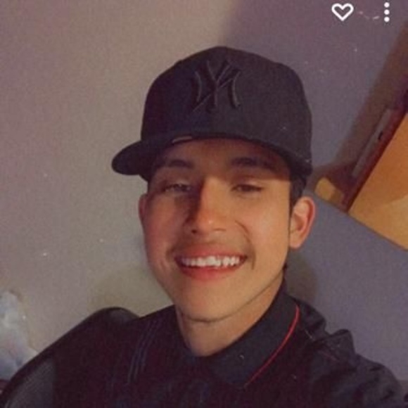 Meet your Posher, Maximo gabriel - Picture 1 of 1